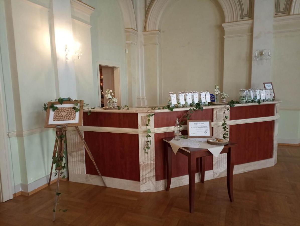 Hotel Memorial Terezín エクステリア 写真