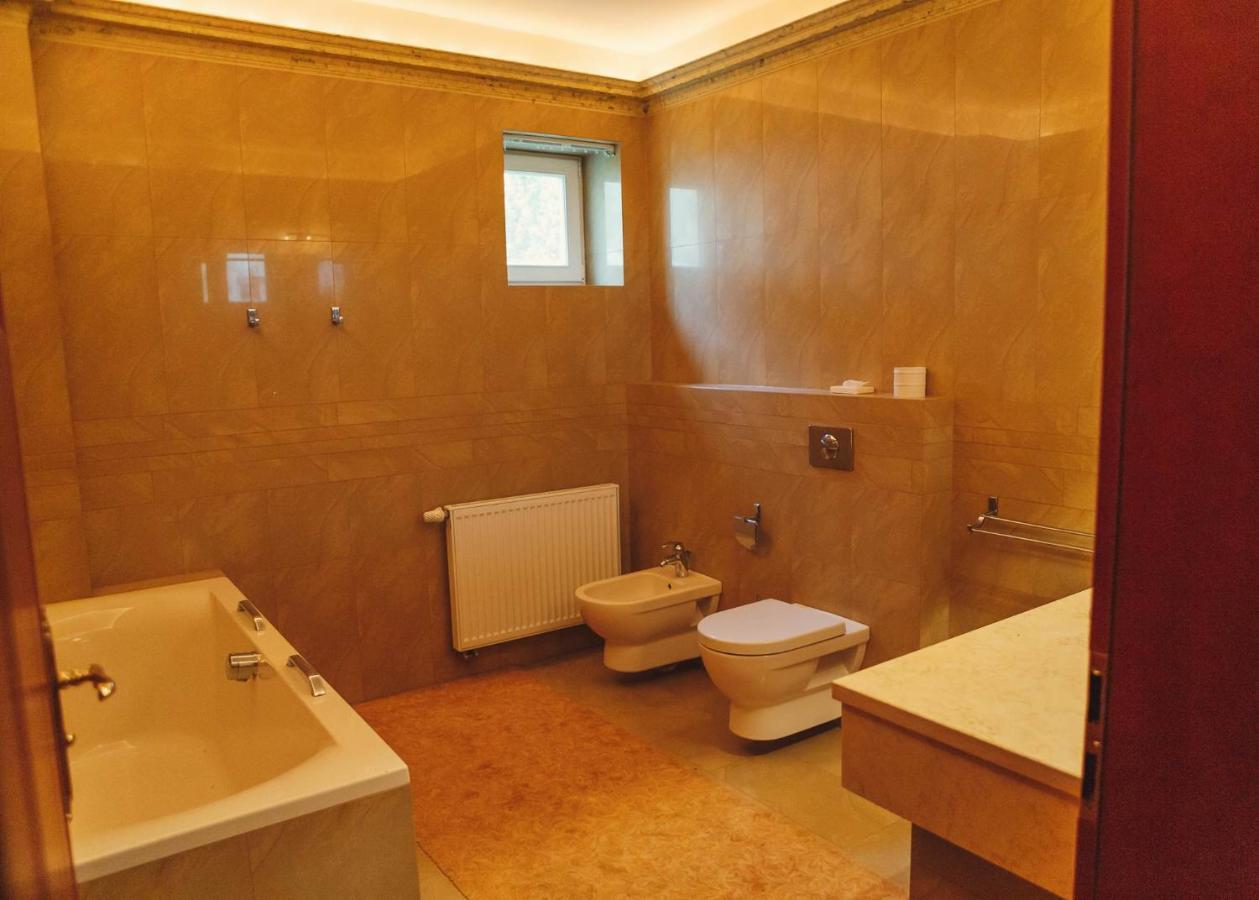 Hotel Memorial Terezín エクステリア 写真