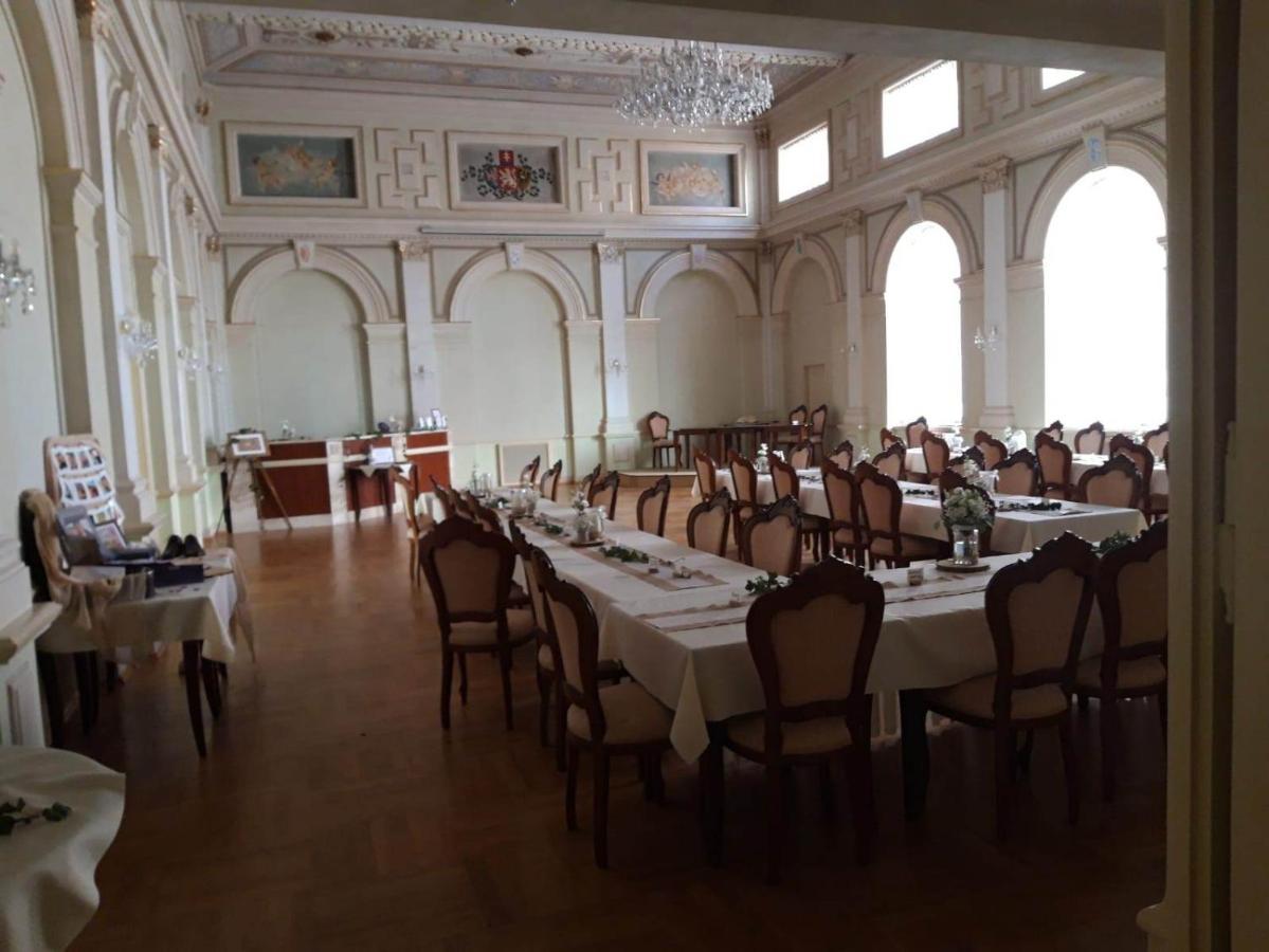 Hotel Memorial Terezín エクステリア 写真